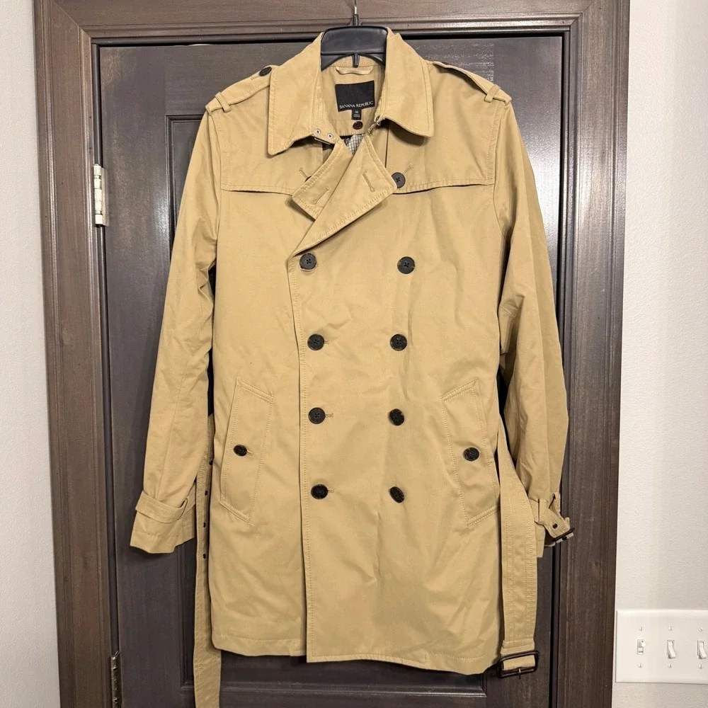 Banana Republic Mens Khaki Double Breasted Trench Coat Belted Plaid Lining M